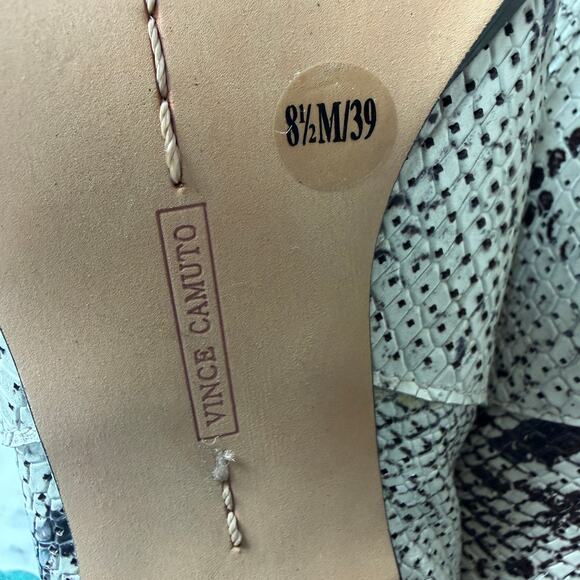 NEW Vince Camuto Levana Snake Print Western Booties Size 8.5 - Picture 9 of 9